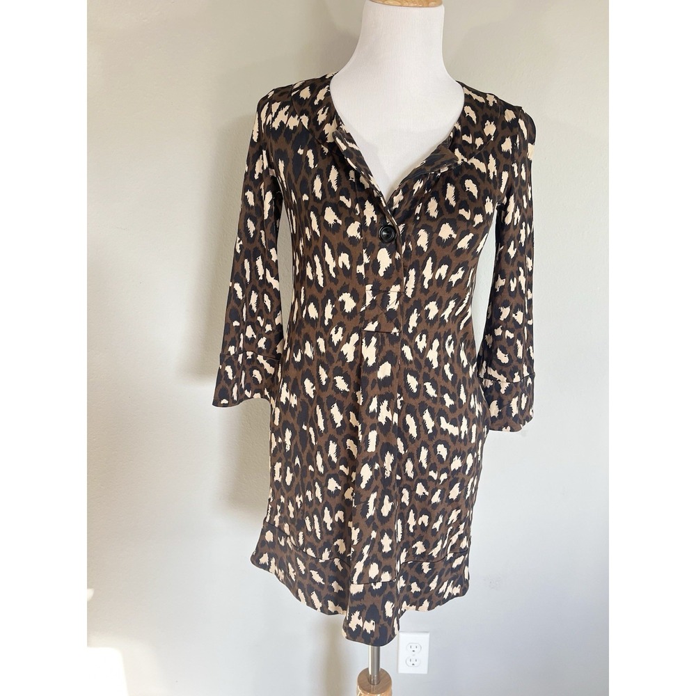 DVF Diane von Furstenberg Vintage Shirt Dress Size 2 Gaby Silk Animal Print
